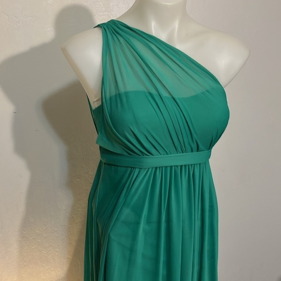 David’s Bridal NWT yoga style formal prom dress size 2 - Picture 2 of 14